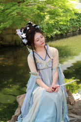 -一揽芳华汉服旗袍体验馆(拙政园店)