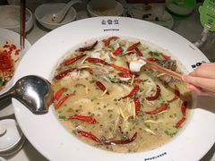 -渔语鱼酸菜鱼新川菜(来福士店)