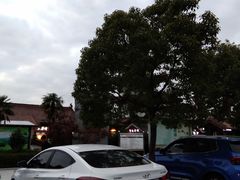 -慈城服务区-停车场