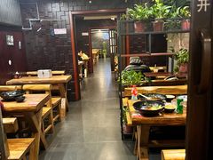 -万记麻辣烫国展总店