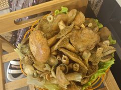 -菌海森林·非遗野生菌火锅(西山区滇池路摩根道店)