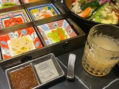 -山川小町·极番烧肉(新地假日广场店)