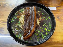 -小龙大肉面馆