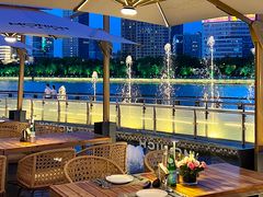 -MONICH牛排融合餐厅(和义大道购物中心店)