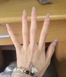 -初瞳专营美睫美甲