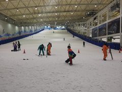 -乔波室内滑雪场