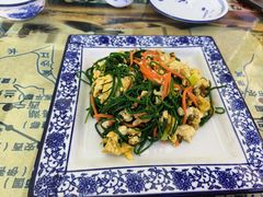 -壹阁胡羊焖饼(特色小吃街店)