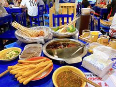 经典锅底-马路边边串串香(苗栗路店)