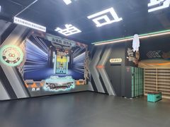 -极限PLAY运动娱乐新世界·团建派对潮玩休闲馆·室内蹦极高空游乐园