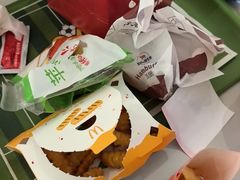 -麦当劳(上海虹桥站30B检票口楼上)