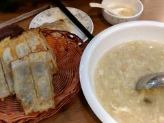 -阿洪锅贴王(小吃城店)