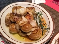 西班牙蒜香口蘑-ZAFFERANO西班牙海鲜饭(上海首店)