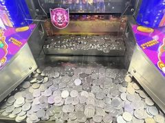 -直通车欢聚中心(崇州万达店)