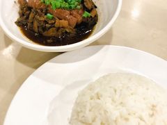 梅菜扣肉饭-老地方港式餐厅(拱北口岸店)