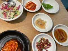 餐前小菜-本家韩国烤肉(青岛万象城店)