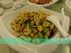 -围龙屋客家食府(福田店)