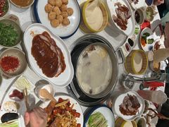 -三人行骨头王火锅(长寿店)