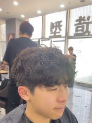 -藤野造型烫染·漂发