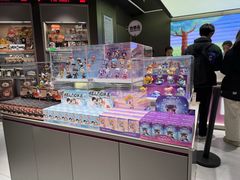 -泡泡玛特POPMART(上海环贸iapm商场店)