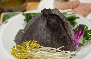 Hand-Torn Fresh Tripe