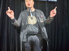 -喜剧部落脱口秀(三里屯工体店)