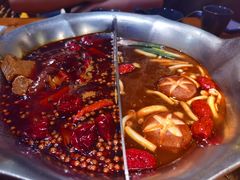 -湊湊火锅·茶憩(南京东路悦荟店)