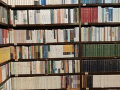 -晓风书屋(浙大紫金港店)