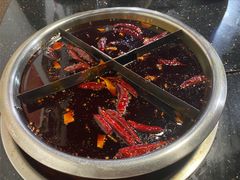 中辣锅底-祝幺妹火锅(裕华村总店)