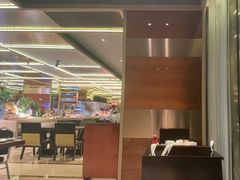 -大中华希尔顿酒店-念自助餐·嗨啤·小龙虾