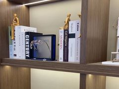 -三目眼镜·蔡司视觉合作店(青浦宝龙店)