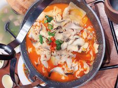 -老滇山寨•云南特色菜•地方菜•民族风情歌舞表演(金碧店)