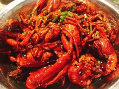 -巴厘龙虾·榜首油焖大虾(音乐学院·沿江酒馆店)