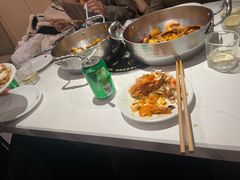 -七欣天香辣蟹火锅(闵行浦江欢乐颂店)
