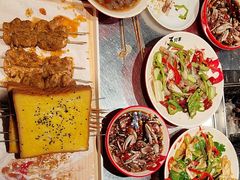 -绿地三只羊羊肉串(万科店)