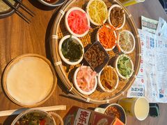 -包整·丝娃娃(一览甲秀楼风景店)