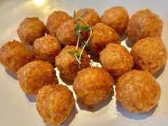 干炸小丸子-四季民福烤鸭店(外滩外白渡桥店)