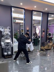 -藤野造型烫染·漂发