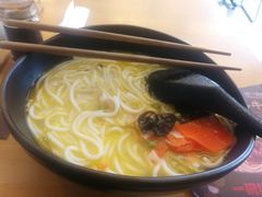 -三千粉牛肉米粉(来客茂店)