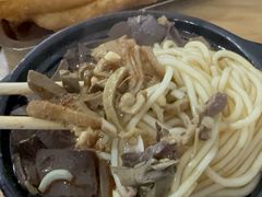 -伟伟羊杂馆