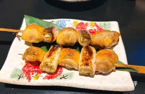 Charcoal-Grilled Fresh Chicken Thigh