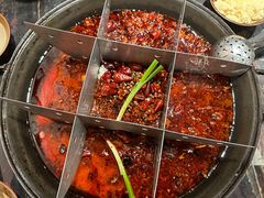 -周小明火锅(黑金冠社区店)