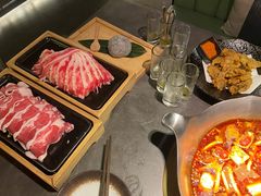-湊湊火锅·茶憩(杭州湖滨银泰in77店)