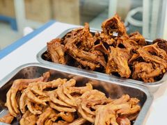 -绝味鸭脖(龙阳路生活广场店)