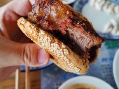 烧饼夹肉-东兴顺爆肚张