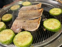 -围炉肉舍•炭烤活鳗•丹东海鲜烤肉(步行街店)