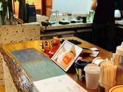 -Line 咖啡(石厦花园店)