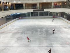 -陈露国际冰上中心(天津嘉里汇店)