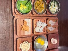 -银米·云南传统过桥米线(双廊黑金冠店)