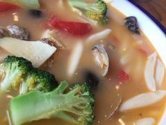 -侬佳蒸菜馆(听潮店)