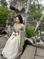 -一揽芳华汉服旗袍体验馆(拙政园店)